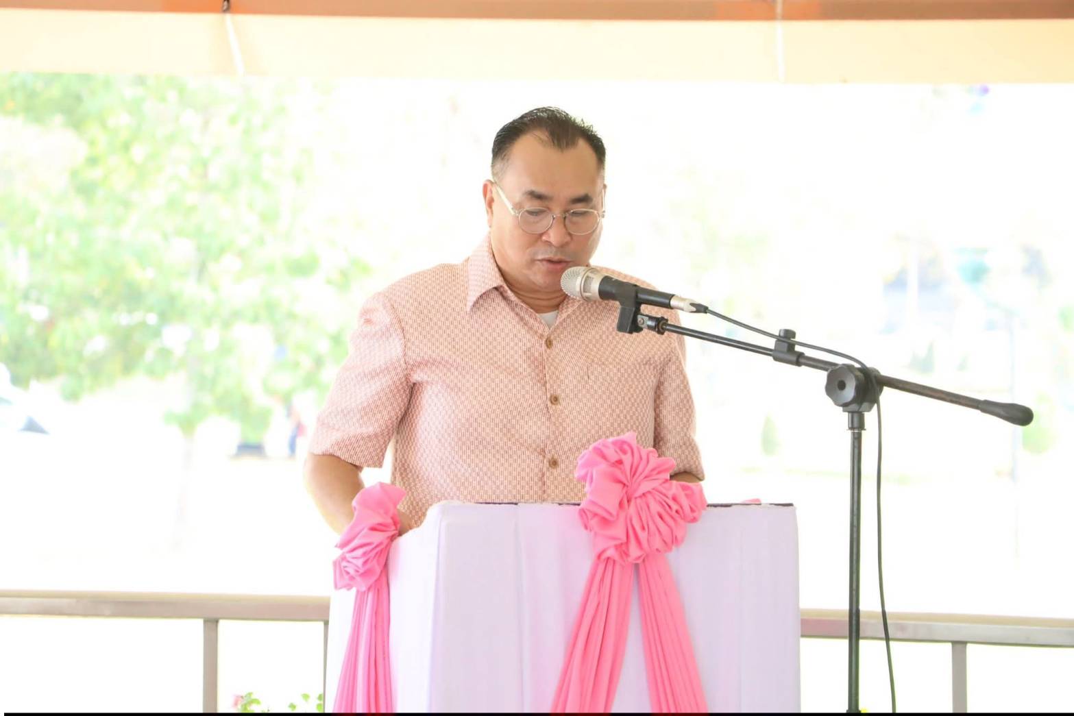 title - ศพส. จัดงาน “รักแห่งศิลป์ รักแห่งแผ่นดิน” เพื่อน้อมรำลึกในพระมหากรุณาธิคุณของสมเด็จพระนางเจ้าสิริกิติ์ พระบรมราชินีนาถ พระบรมราชชนนีพันปีหลวง ณ ศูนย์ส่งเสริมและพัฒนาอาชีพเสริมนอกภาคการเกษตร (ศูนย์ศิลปาชีพบางไทรฯ เดิม)